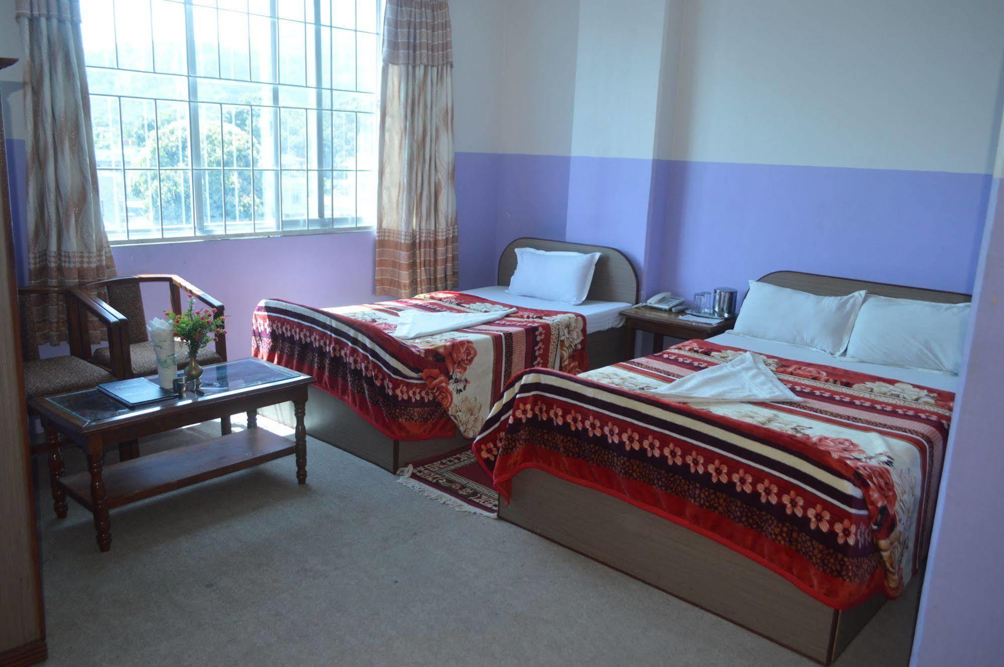 Pokhara Deep Sagar Hotel Bagian luar foto