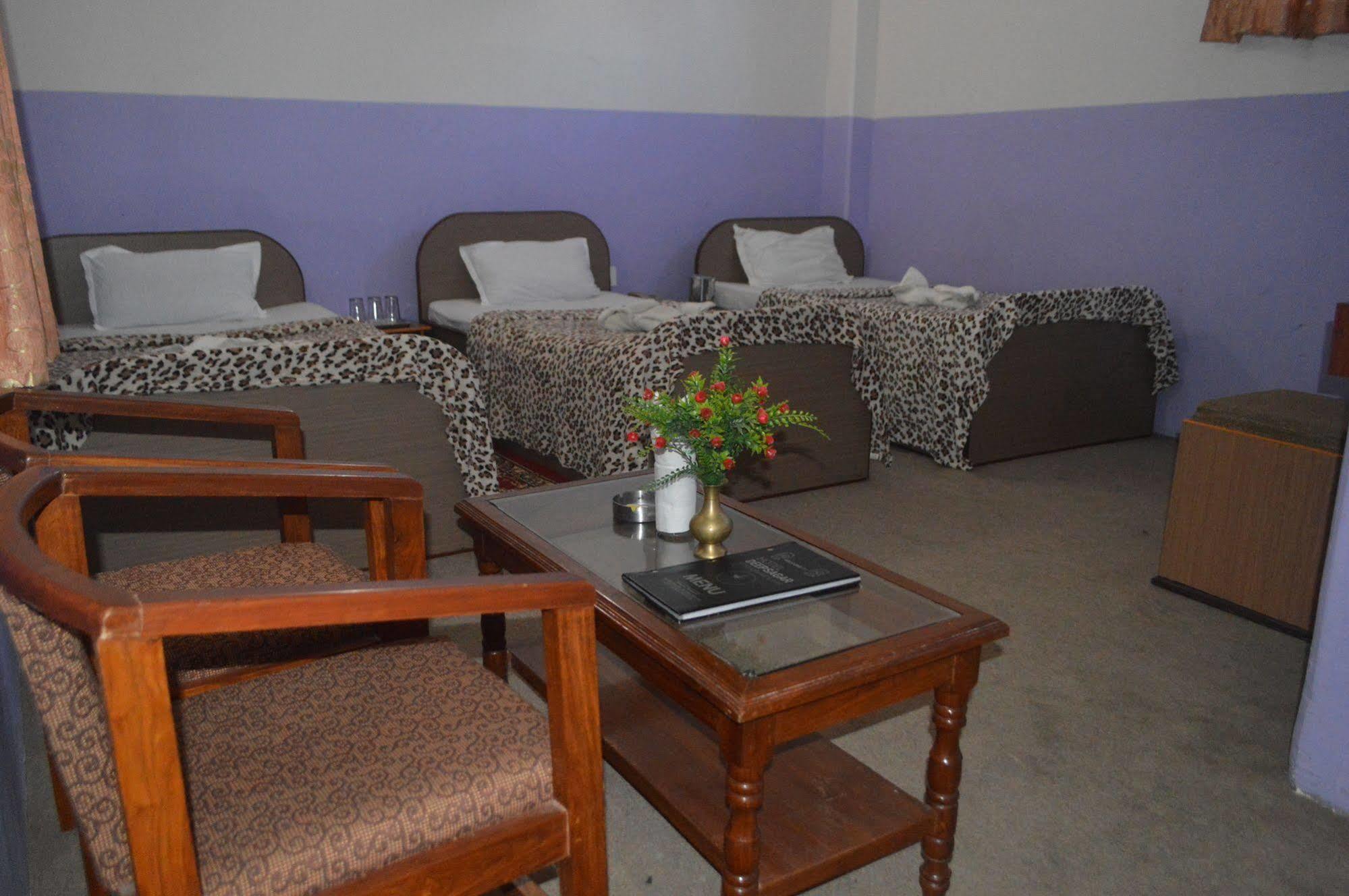 Pokhara Deep Sagar Hotel Bagian luar foto