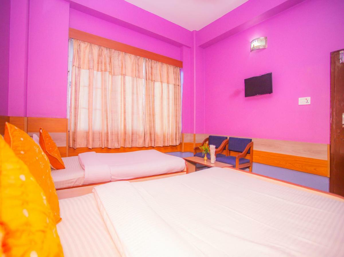 Pokhara Deep Sagar Hotel Bagian luar foto